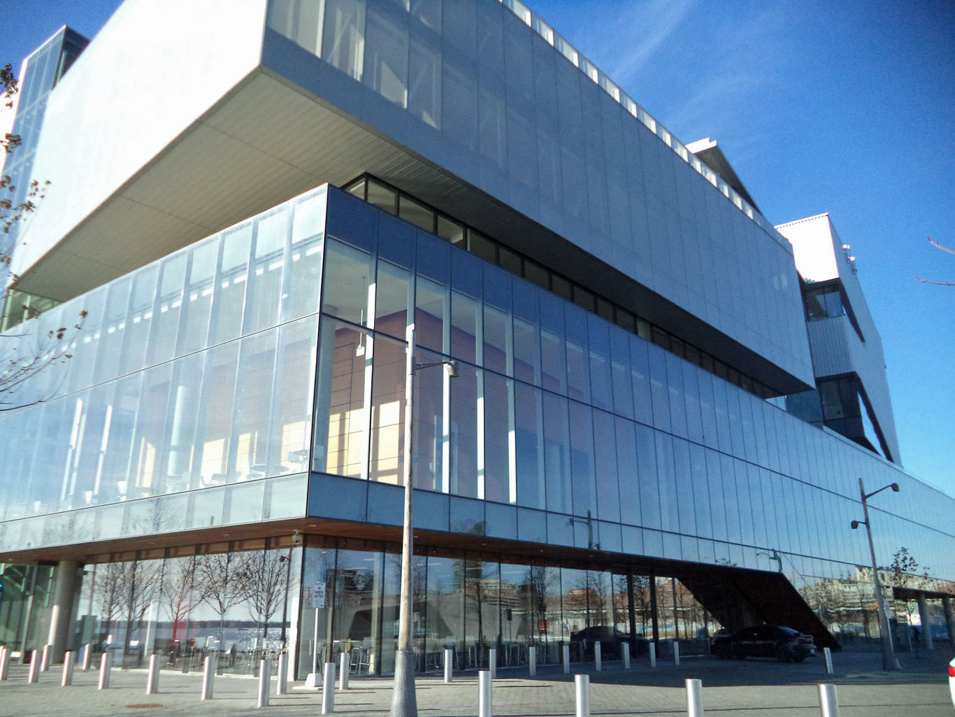 George Brown College - 51 Queens Quay